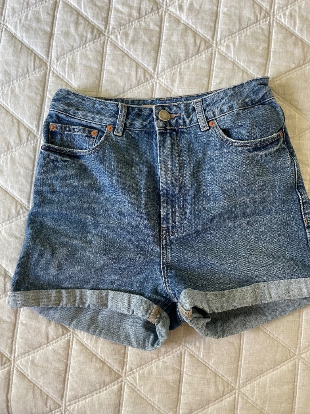 ASOS | High Rise Cuffed Denim Jean Shorts M